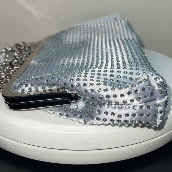 NWT $30R Sweet Temptation Silver & Rhinestone Crossbody Bag - Picture 4 of 7